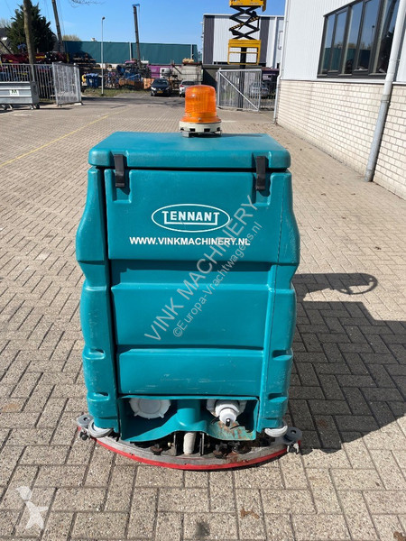 Echipament de curățare Tennant 7100