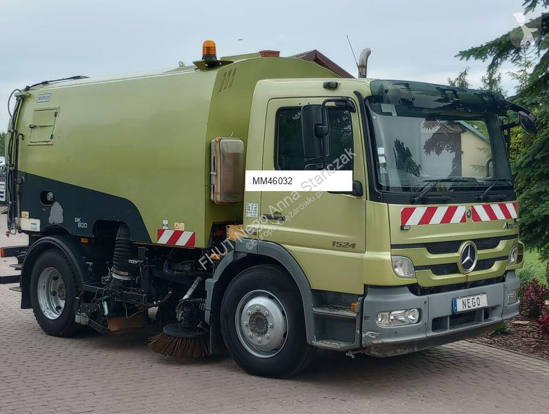Silniční stroje Mercedes SK600 DUAL