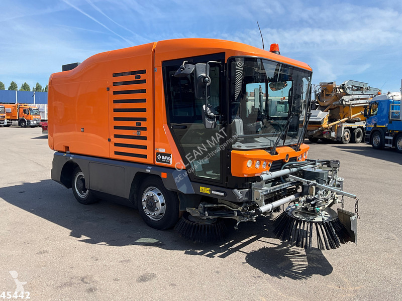 Vägmaskiner Ravo 540 CD Euro 6 with 3-rd brush