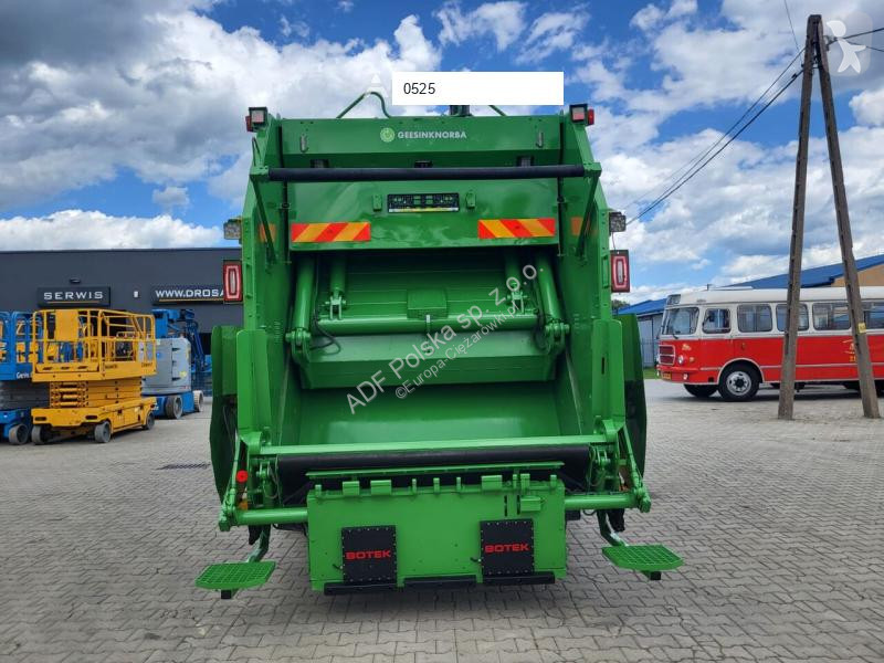 Silniční stroje Scania v3