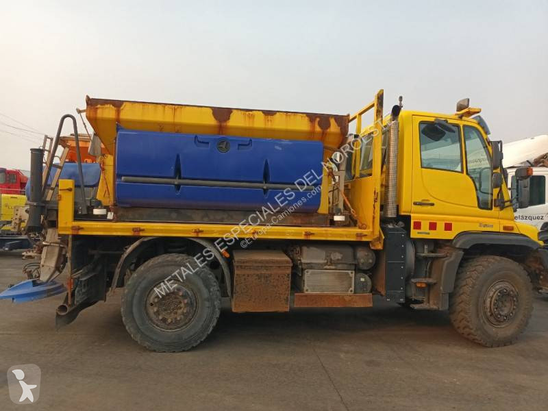 Vehículo de limpieza viaria Unimog