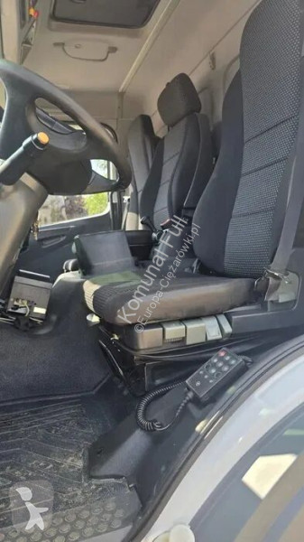 Utilaje pentru drumuri Mercedes variopress 16m3