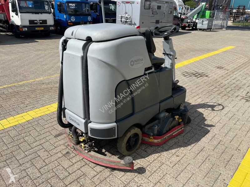 Gemeentevoertuig Nilfisk SC 6500 1300C