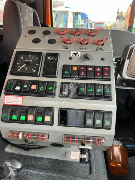 آلة لصيانة الطرق Mercedes Atego 1318 LKO...