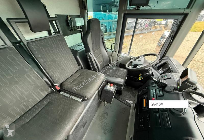 Коммунальная техника  Mercedes 2635