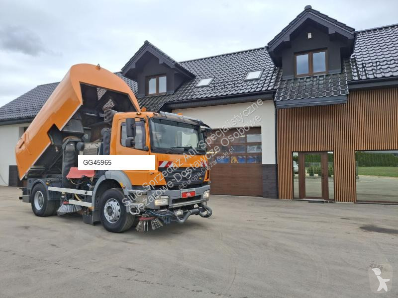 آلة لصيانة الطرق Mercedes Optifant 70
