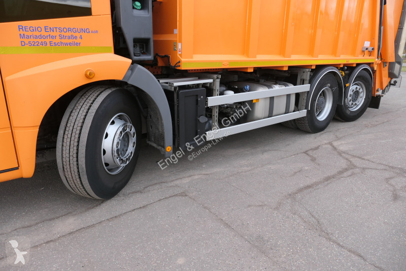 Engin de voirie Mercedes 2635 NGE-L62N Econic...