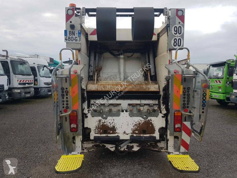 Engin de voirie Renault