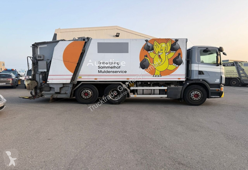 آلة لصيانة الطرق Scania 589 G440 LB