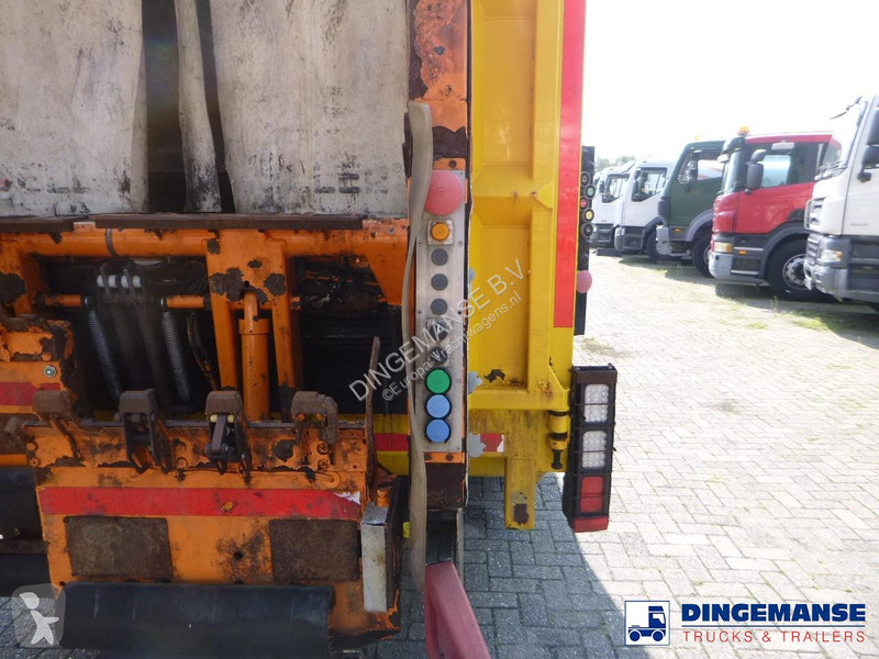 آلة لصيانة الطرق Mercedes 2633 6x4 RHD Euro 5...