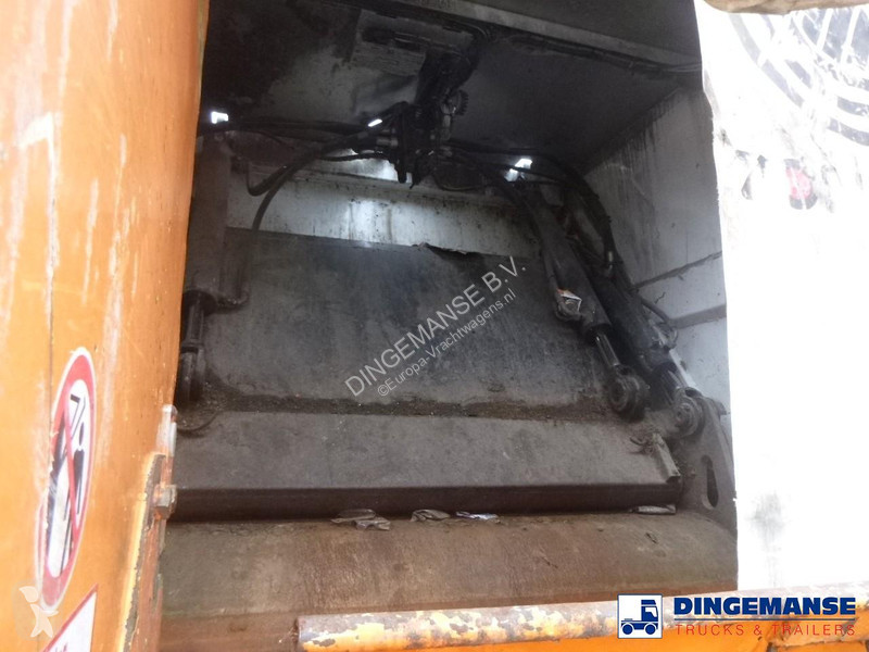 Engin de voirie Mercedes 2629 6x2 RHD Faun...