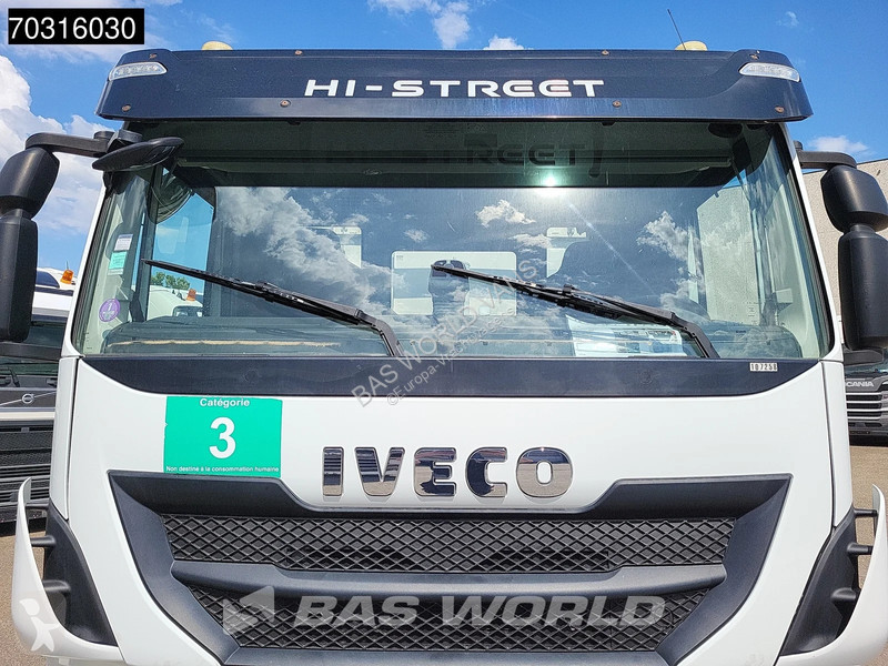 آلة لصيانة الطرق Iveco 330 4X2 Slaughter waste...