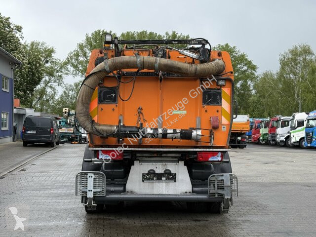 آلة لصيانة الطرق Scania G230 Kehrmaschine...
