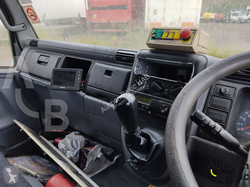Komunálne vozidlo Mitsubishi Fuso