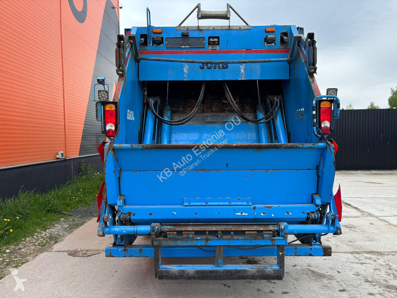 آلة لصيانة الطرق Volvo 410 6x2*4 JOAB ANACONDA...