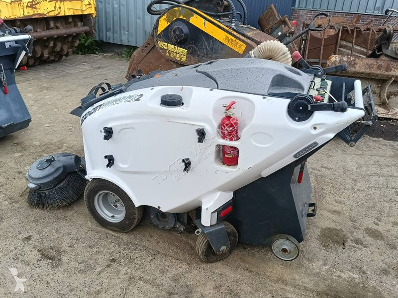 معدات التنظيف  Itala 135 BT street sweeper...
