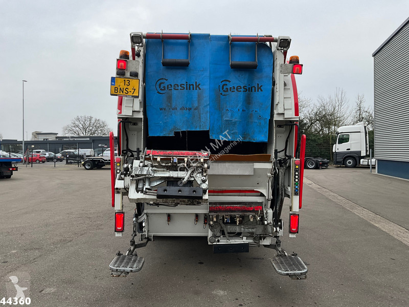 آلة لصيانة الطرق Volvo 250 Euro 6 Geesink 11m³