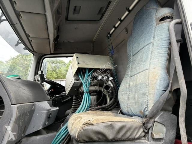 آلة لصيانة الطرق Mercedes  AXOR 1829