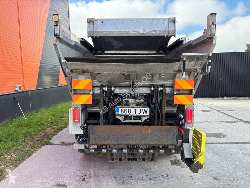 آلة لصيانة الطرق Mitsubishi Fuso 7C18 4x2 FAUN...