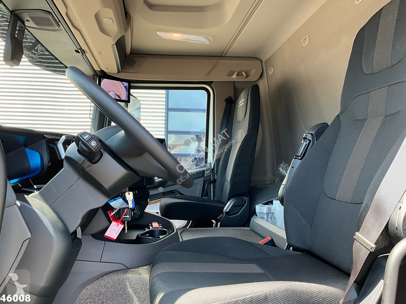 آلة لصيانة الطرق DAF N XD 220 Hiab 23 Tonmeter...