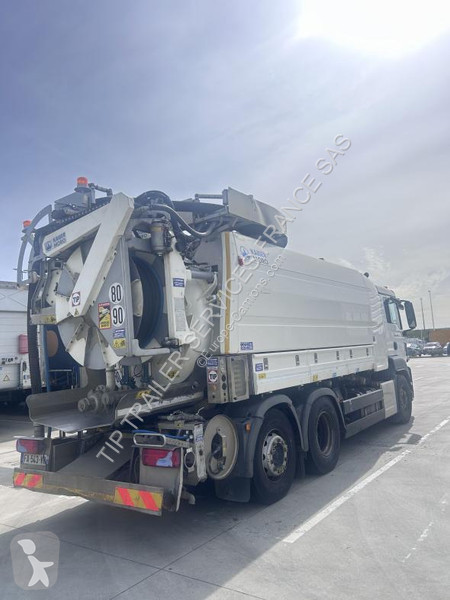 Vägmaskiner MAN Truck Truck Tanker Waste 3 Axles