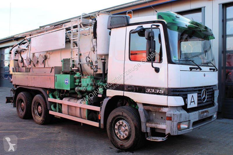 آلة لصيانة الطرق Mercedes 3335 6x4 Kroll 13m³...
