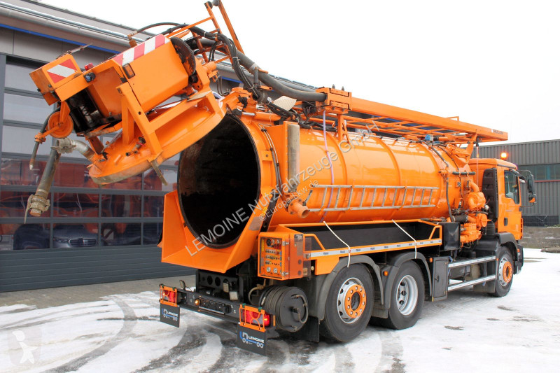 Engin de voirie MAN 26.340 6x2 Müller 13m³ Saug...