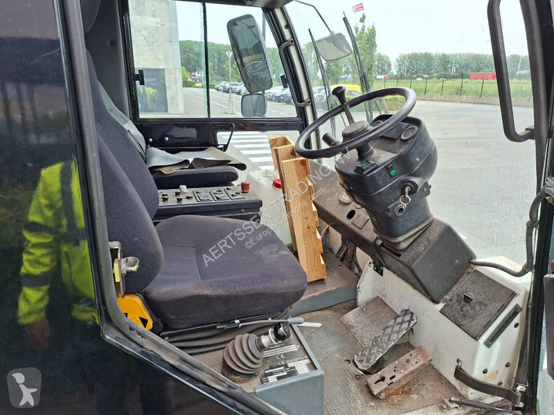 آلة لصيانة الطرق Bucher Schoerling Citycat5000