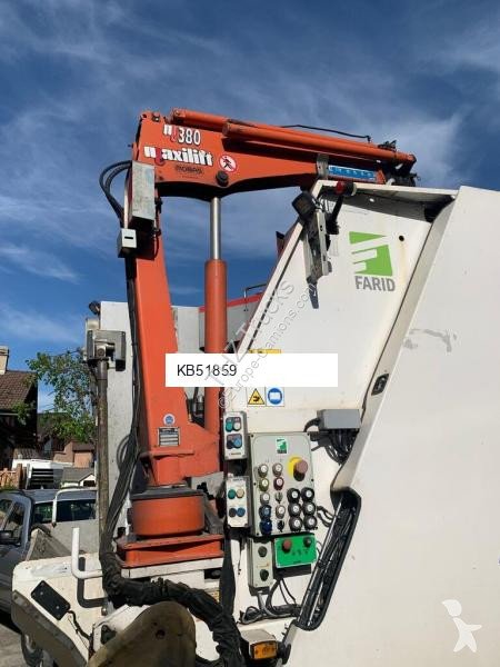 Engin de voirie Mercedes 2543