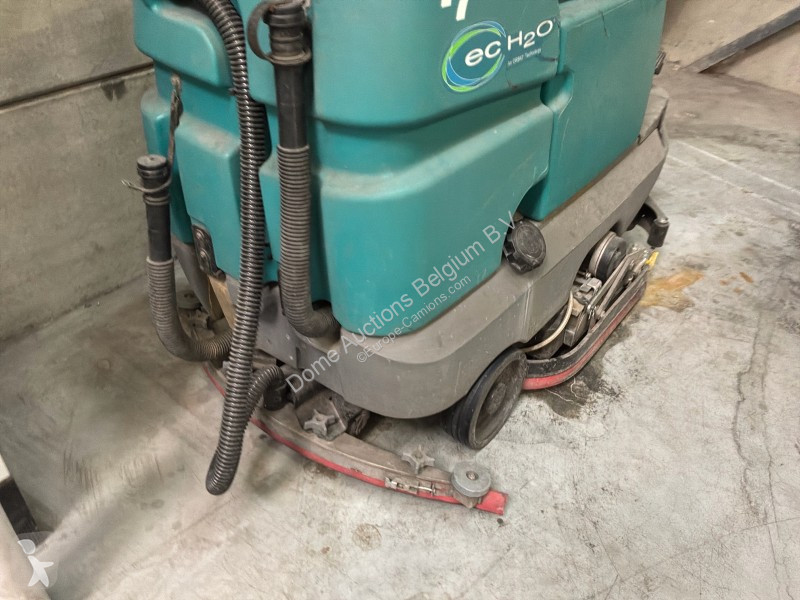 Engin de voirie Tennant T7