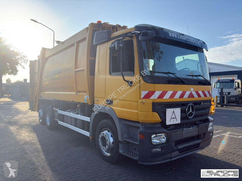 Silniční stroje Mercedes 2532 Steel/Air - 6x2 -...