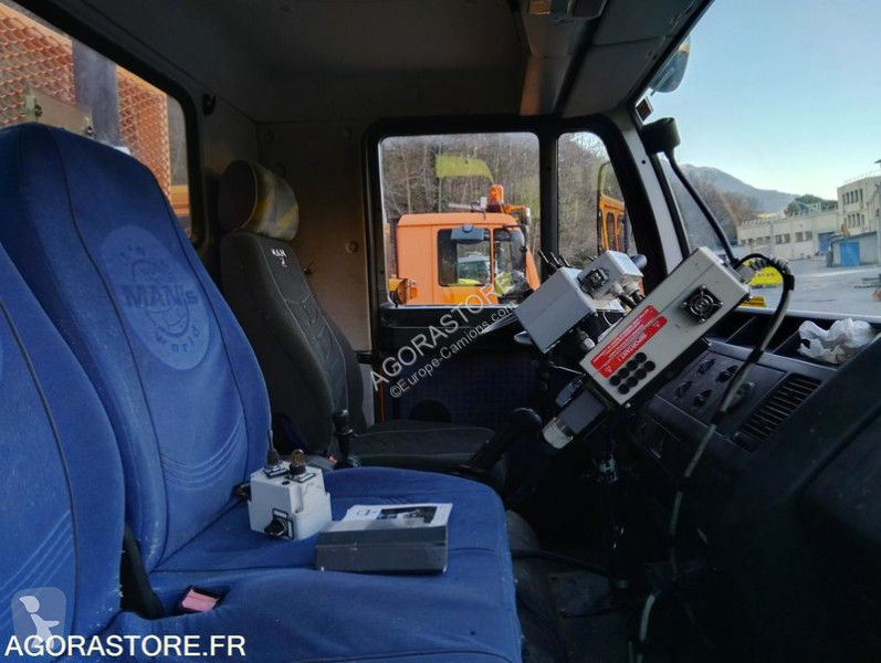 Engin de voirie  14.414