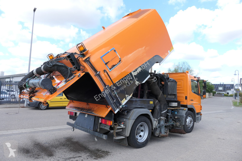 Vägmaskiner Mercedes 1324 Atego Aufbau Faun Viatec