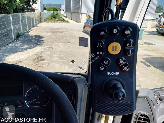 Vehículo de limpieza viaria