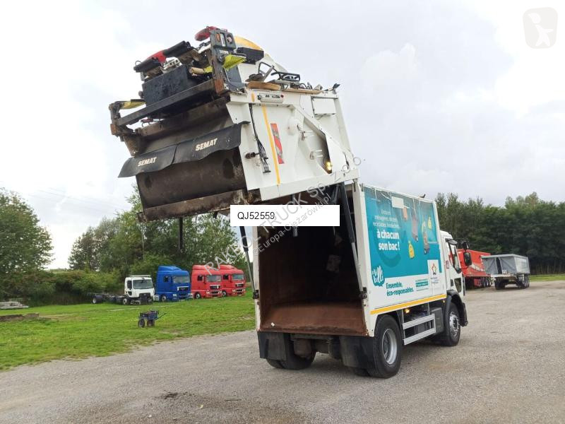 Vehículo de limpieza viaria Renault D19 WIDE