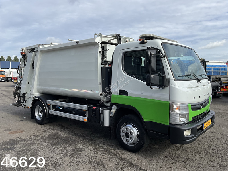 Vehículo de limpieza viaria Fuso 9C18 Zoeller...