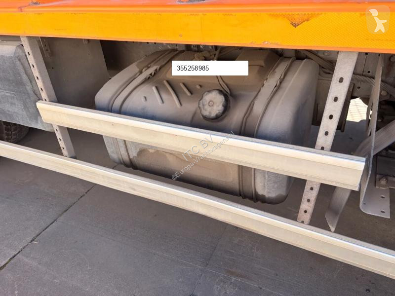 Renault 270 dci road network trucks