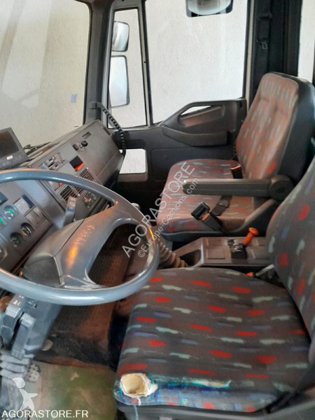 Iveco 150E18 road network trucks