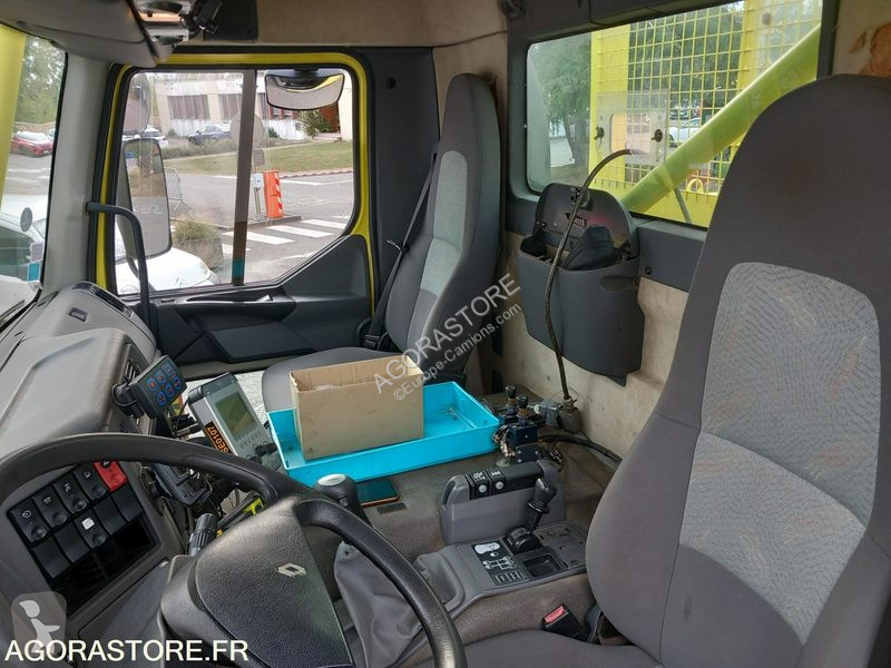 Renault KERAX road network trucks