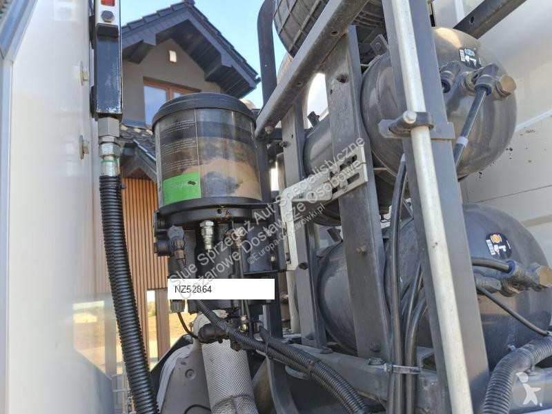 آلة لصيانة الطرق Renault Semat Zoeller