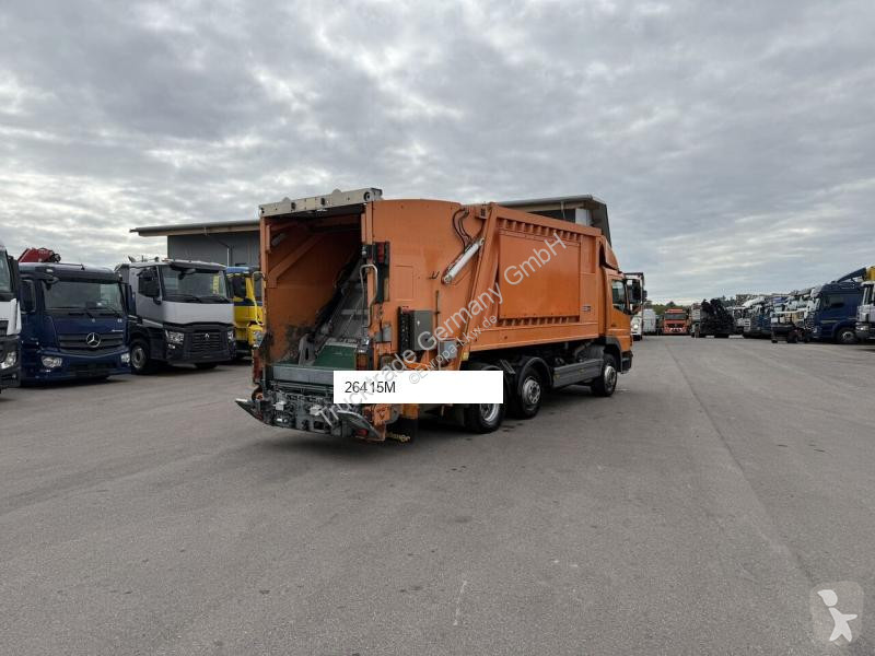 آلة لصيانة الطرق Mercedes 2128 6x2 Ochsner