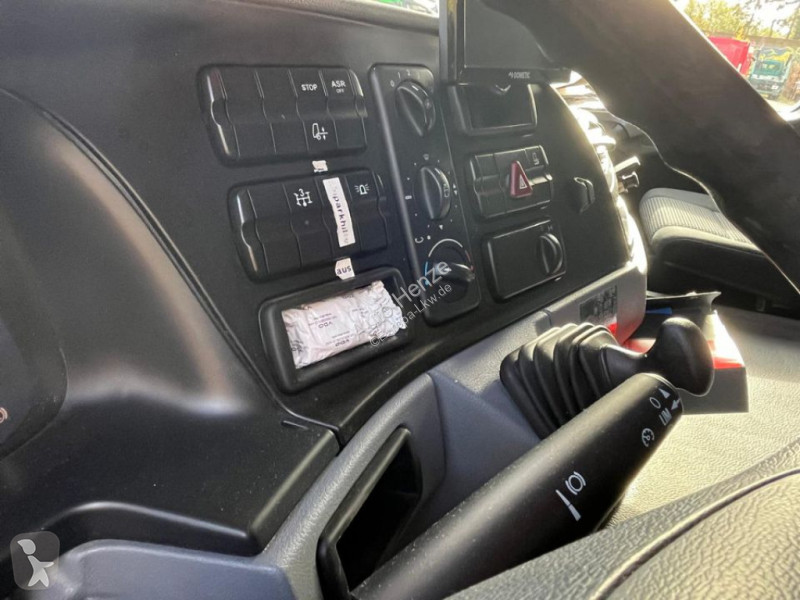 Útfenntartó-és-karbantartógép Mercedes Actros...