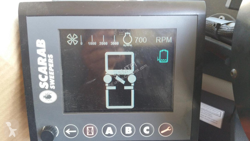 Engin de voirie Renault 220.12 Dxi