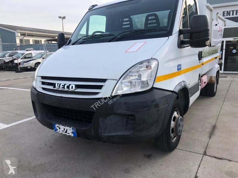 Silniční stroje Iveco