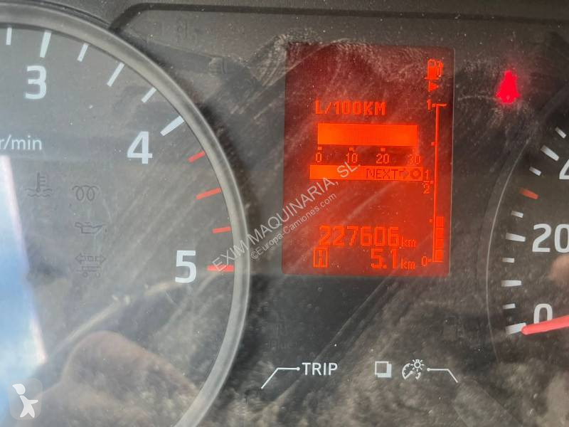 Silniční stroje Nissan