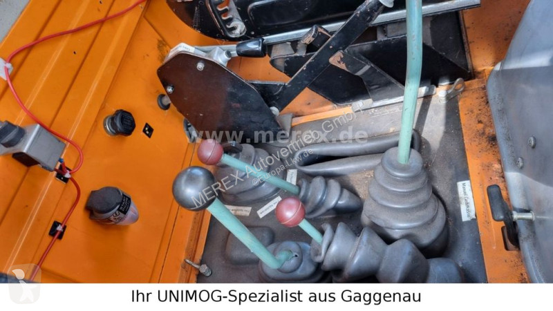 Gemeentevoertuig Unimog / 406 Cabrio - Schneefräse