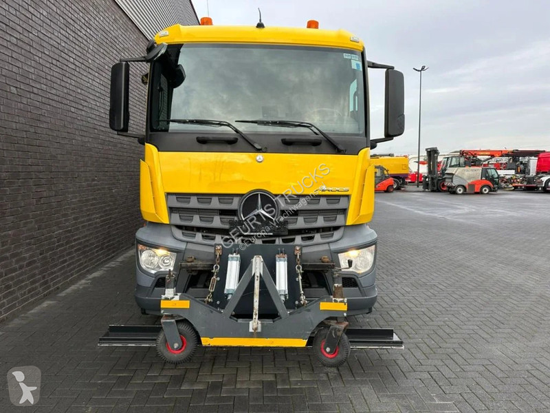 Silniční stroje Mercedes 1824 4X2 BEAM A9000...