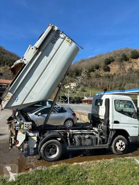 Silniční stroje Mitsubishi Fuso