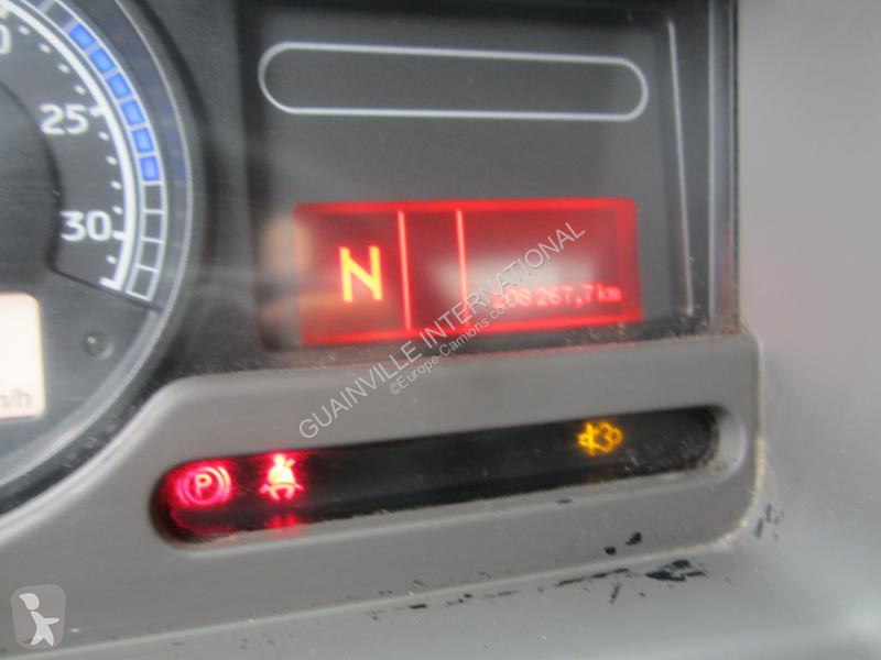 Silniční stroje Renault 320 DXI