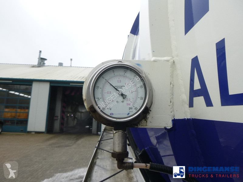 Gemeentevoertuig  Vacuum tank alu 30 m3 / 1...